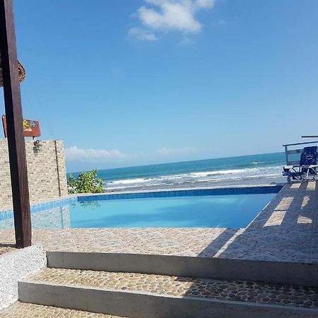 Aura Marina Sands Beach Resort Baler Eksteriør billede