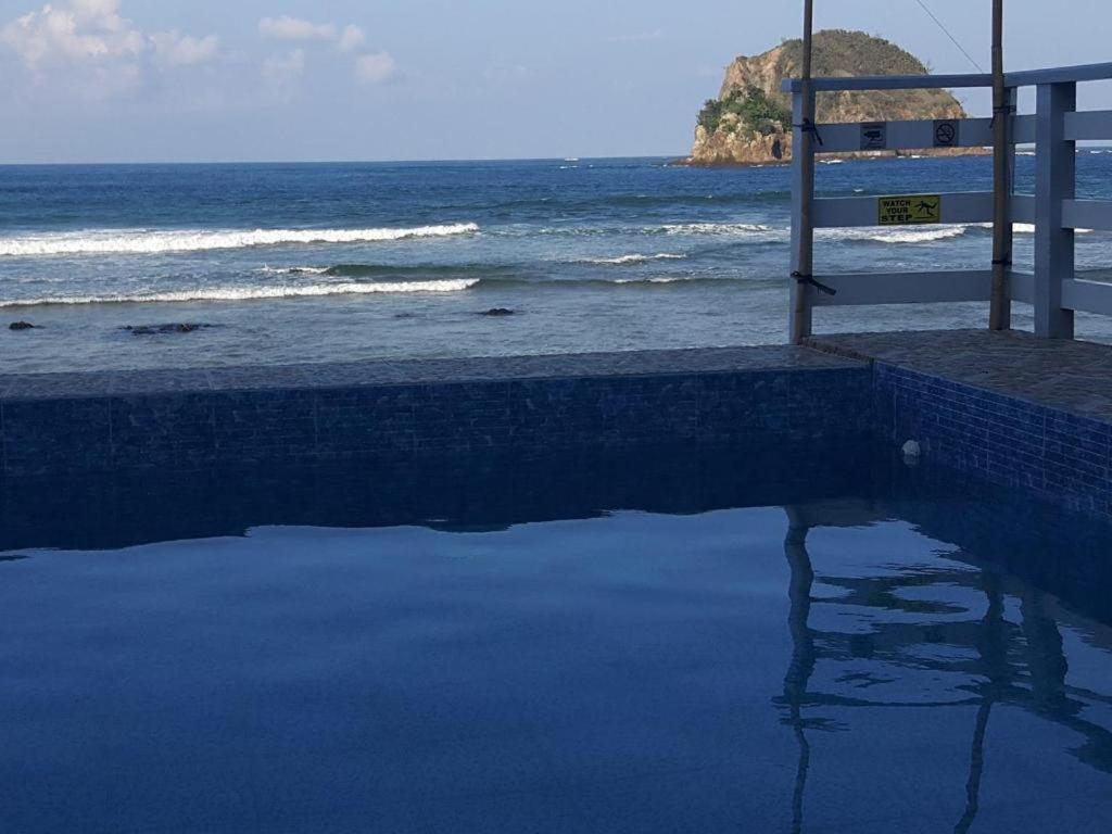Aura Marina Sands Beach Resort Baler Eksteriør billede